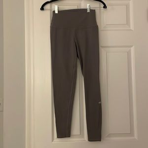 Alo yoga leggings